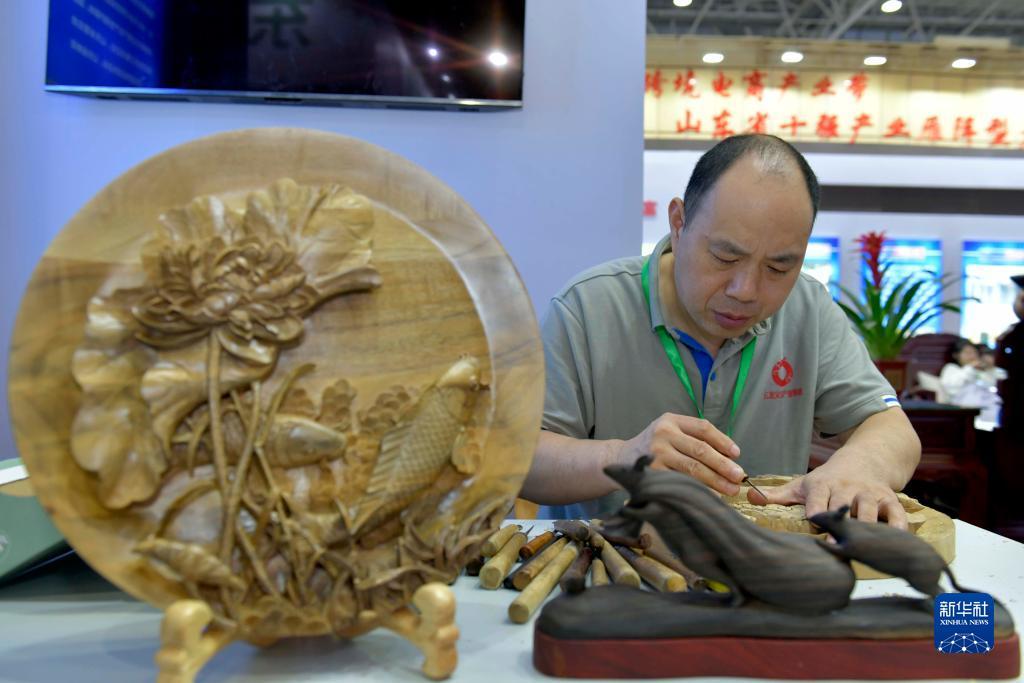 澳门百老汇